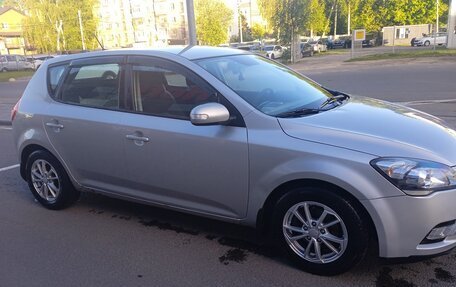 KIA cee'd I рестайлинг, 2010 год, 650 000 рублей, 5 фотография