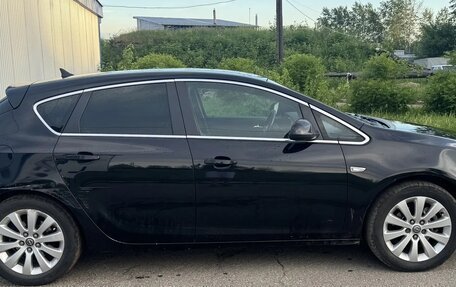 Opel Astra J, 2010 год, 700 000 рублей, 5 фотография