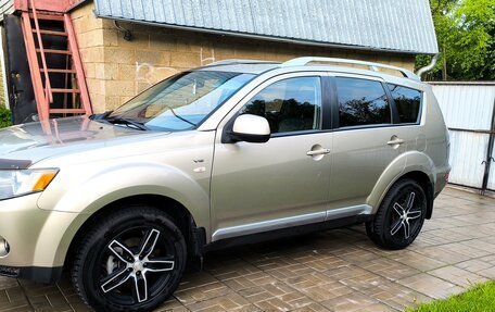 Mitsubishi Outlander III рестайлинг 3, 2008 год, 950 000 рублей, 6 фотография