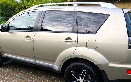 Mitsubishi Outlander III рестайлинг 3, 2008 год, 950 000 рублей, 8 фотография