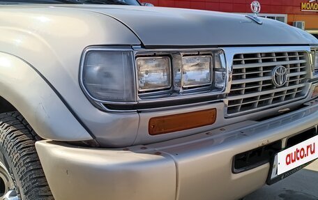 Toyota Land Cruiser 80 рестайлинг, 1996 год, 1 850 000 рублей, 28 фотография