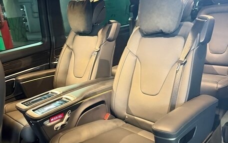 Mercedes-Benz V-Класс, 2023 год, 9 500 000 рублей, 10 фотография