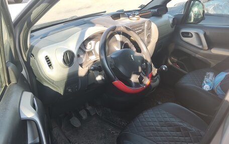 Peugeot Partner II рестайлинг 2, 2011 год, 650 000 рублей, 2 фотография