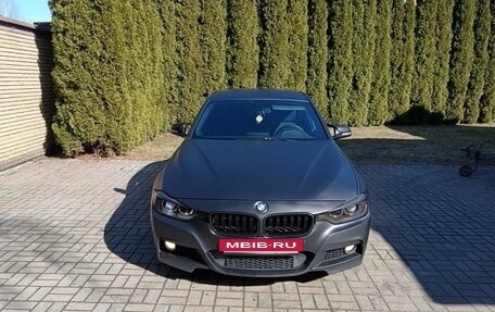 BMW 3 серия, 2015 год, 1 990 000 рублей, 2 фотография