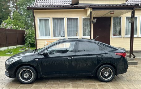 Hyundai Solaris II рестайлинг, 2018 год, 1 000 000 рублей, 14 фотография