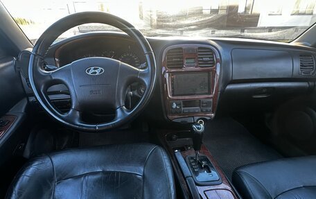 Hyundai Sonata IV рестайлинг, 2002 год, 250 000 рублей, 5 фотография