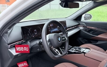 BMW 5 серия, 2024 год, 6 750 000 рублей, 6 фотография