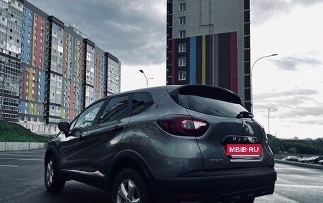 Renault Kaptur I рестайлинг, 2019 год, 1 400 000 рублей, 9 фотография