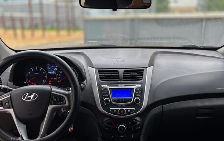 Hyundai Solaris II рестайлинг, 2014 год, 750 000 рублей, 7 фотография