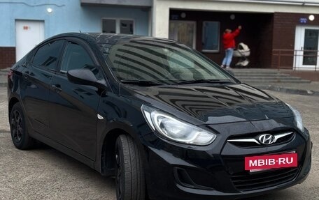 Hyundai Solaris II рестайлинг, 2014 год, 750 000 рублей, 3 фотография
