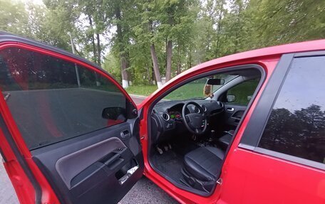 Ford Fusion I, 2006 год, 400 000 рублей, 18 фотография