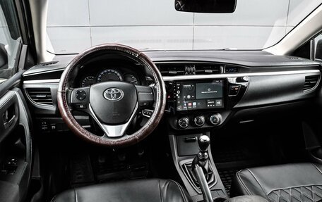 Toyota Corolla, 2013 год, 1 079 000 рублей, 6 фотография