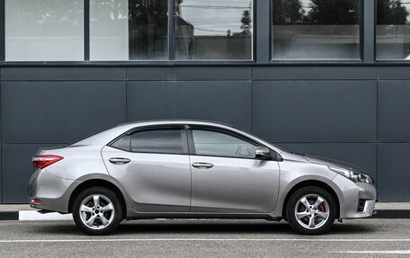 Toyota Corolla, 2013 год, 1 079 000 рублей, 5 фотография