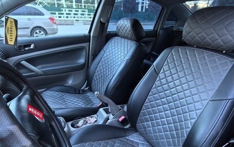 Volkswagen Passat B5+ рестайлинг, 2004 год, 400 000 рублей, 23 фотография