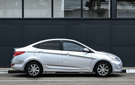 Hyundai Solaris II рестайлинг, 2013 год, 849 000 рублей, 5 фотография
