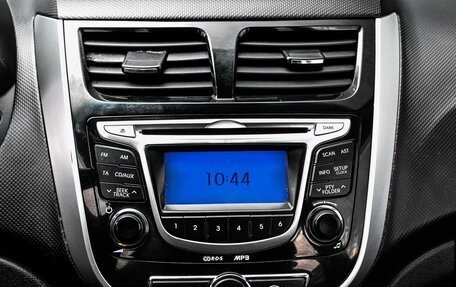 Hyundai Solaris II рестайлинг, 2013 год, 849 000 рублей, 19 фотография