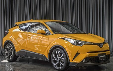 Toyota C-HR I рестайлинг, 2018 год, 1 949 000 рублей, 2 фотография