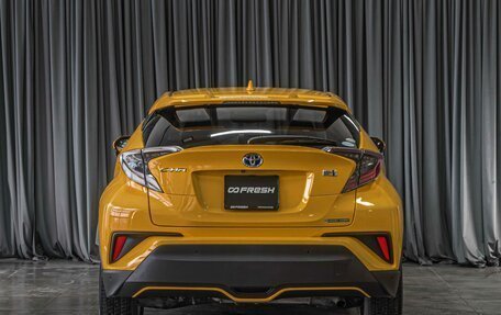 Toyota C-HR I рестайлинг, 2018 год, 1 949 000 рублей, 5 фотография