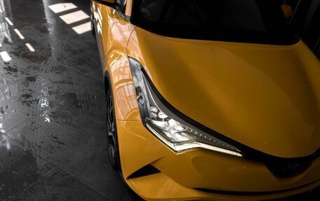 Toyota C-HR I рестайлинг, 2018 год, 1 949 000 рублей, 7 фотография