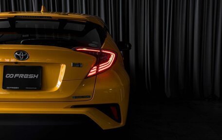 Toyota C-HR I рестайлинг, 2018 год, 1 949 000 рублей, 12 фотография