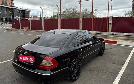 Mercedes-Benz E-Класс, 2002 год, 950 000 рублей, 4 фотография