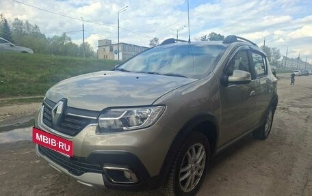 Renault Sandero II рестайлинг, 2019 год, 835 000 рублей, 4 фотография