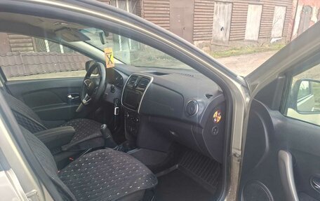 Renault Sandero II рестайлинг, 2019 год, 835 000 рублей, 13 фотография
