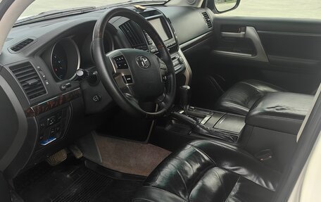Toyota Land Cruiser 200, 2011 год, 3 050 000 рублей, 5 фотография
