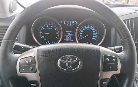Toyota Land Cruiser 200, 2011 год, 3 050 000 рублей, 6 фотография