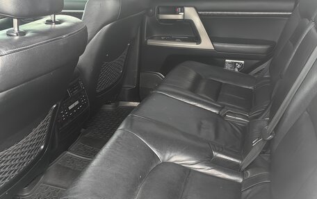 Toyota Land Cruiser 200, 2011 год, 3 050 000 рублей, 10 фотография