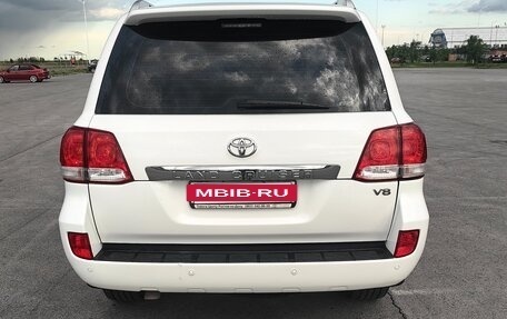 Toyota Land Cruiser 200, 2011 год, 3 050 000 рублей, 4 фотография