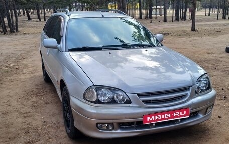 Toyota Avensis III рестайлинг, 2001 год, 330 000 рублей, 1 фотография