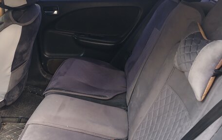 Toyota Avensis III рестайлинг, 2001 год, 330 000 рублей, 6 фотография
