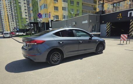 Hyundai Elantra VI рестайлинг, 2018 год, 1 450 000 рублей, 4 фотография