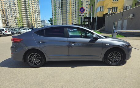 Hyundai Elantra VI рестайлинг, 2018 год, 1 450 000 рублей, 3 фотография