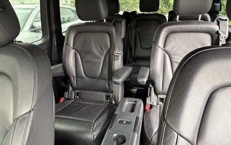 Mercedes-Benz V-Класс, 2019 год, 6 150 000 рублей, 8 фотография