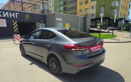 Hyundai Elantra VI рестайлинг, 2018 год, 1 450 000 рублей, 6 фотография