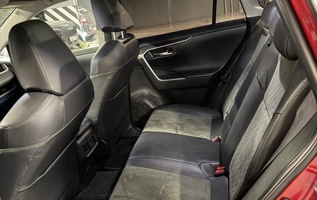 Toyota RAV4, 2023 год, 3 900 000 рублей, 11 фотография