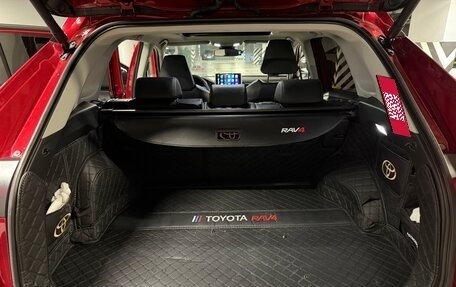 Toyota RAV4, 2023 год, 3 900 000 рублей, 9 фотография