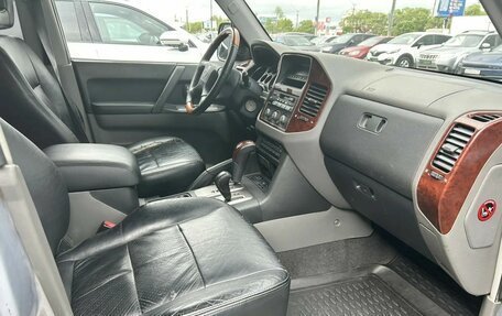Mitsubishi Pajero III рестайлинг, 2004 год, 840 000 рублей, 13 фотография