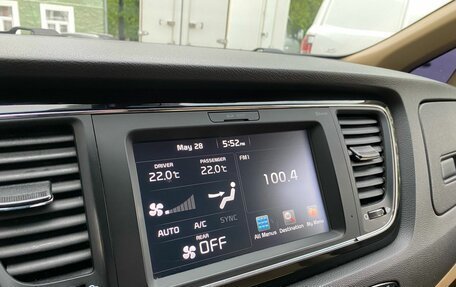 KIA Carnival III, 2017 год, 2 359 000 рублей, 20 фотография