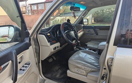 Mitsubishi Pajero IV, 2009 год, 1 850 000 рублей, 5 фотография