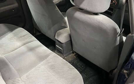 Mitsubishi Mirage VI рестайлинг, 2001 год, 60 000 рублей, 9 фотография