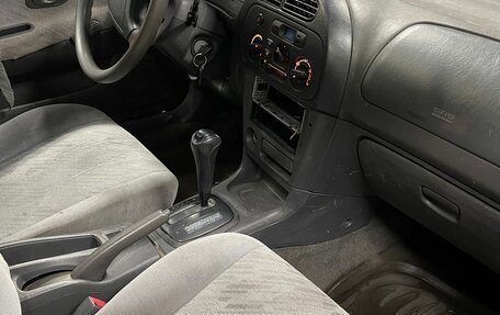 Mitsubishi Mirage VI рестайлинг, 2001 год, 60 000 рублей, 7 фотография