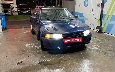Mitsubishi Mirage VI рестайлинг, 2001 год, 60 000 рублей, 2 фотография