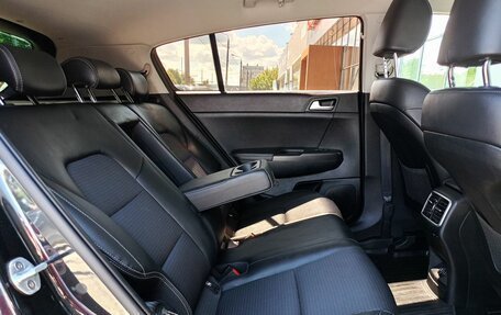 KIA Sportage IV рестайлинг, 2019 год, 2 369 000 рублей, 10 фотография