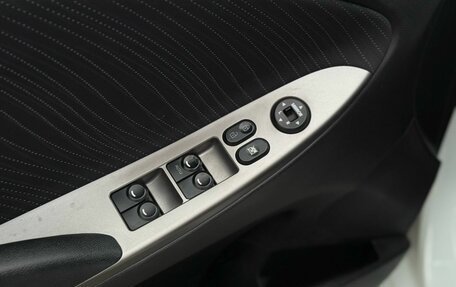 Hyundai Solaris II рестайлинг, 2014 год, 1 229 000 рублей, 17 фотография