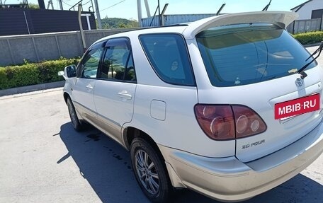 Toyota Harrier, 1999 год, 850 000 рублей, 4 фотография