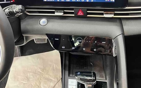 Hyundai Elantra, 2023 год, 1 550 000 рублей, 9 фотография
