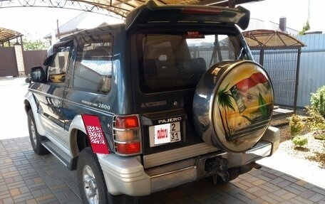 Mitsubishi Pajero III рестайлинг, 1984 год, 550 000 рублей, 2 фотография